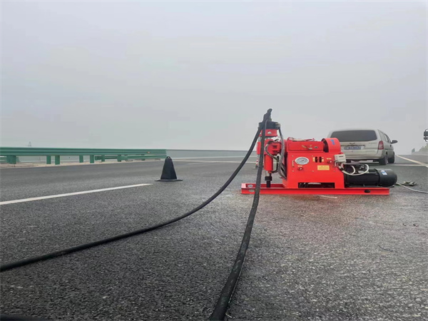 固始马路路基路面开裂下沉注浆加固灌浆